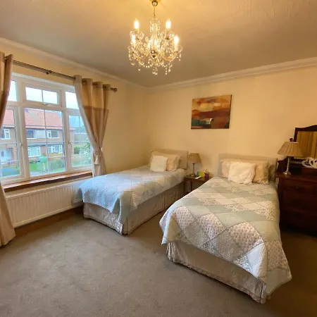 汤普森阿姆斯度假屋旅馆 度假居 *